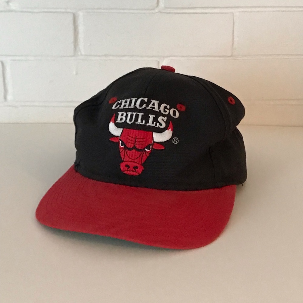 Vintage (mid 90s) Chicago bulls hat